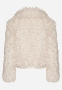 Born2be - Biała Krótka Kurtka Futerko z Wysokim Kołnierzem i Długim Włosiem Lanalia. Okazja: na co dzień, na spacer. Kolor: biały. Materiał: futro. Długość: krótkie. Styl: casual #5