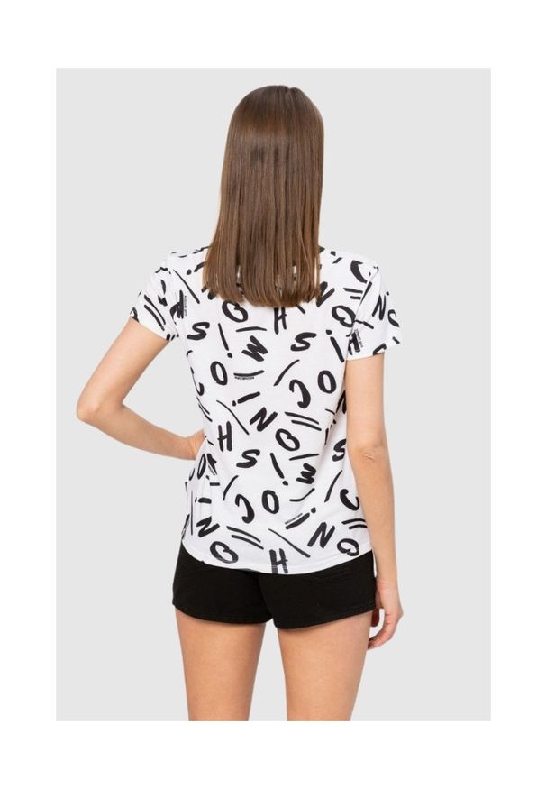 MOSCHINO Biały t-shirt w czarne litery. Kolor: biały. Materiał: prążkowany