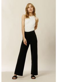 IVY & OAK - Ivy Oak Spodnie KATRIN damskie kolor czarny fason culottes high waist. Stan: podwyższony. Kolor: czarny. Materiał: dzianina, poliamid #1