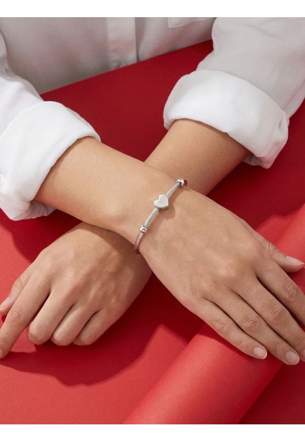 Sinsay - Bransoletka z zawieszką w kształcie serca - srebrny. Materiał: srebrne. Kolor: srebrny