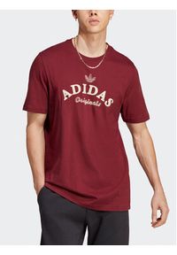Adidas - adidas T-Shirt Graphics Archive IC5763 Bordowy Regular Fit. Kolor: czerwony. Materiał: bawełna #5