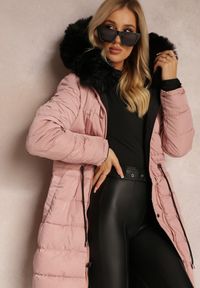 Renee - Czarna Dwustronna Kurtka ze Ściągaczem i Kapturem z Futerkiem Divya. Kolor: czarny. Materiał: futro. Styl: elegancki #3