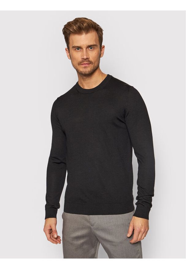 Selected Homme Sweter Town 16079772 Czarny Regular Fit. Kolor: czarny. Materiał: syntetyk, wełna