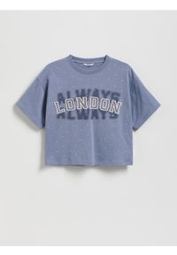 Reserved - T-shirt z aplikacją - niebieski. Kolor: niebieski. Materiał: bawełna. Długość: krótkie. Wzór: aplikacja #1