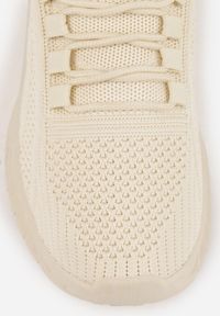 Born2be - Beżowe Sznurowane Buty Sportowe na Grubszej Podeszwie Unamarie. Okazja: na spacer. Kolor: beżowy. Materiał: jeans, dresówka. Szerokość cholewki: normalna. Sport: turystyka piesza #2