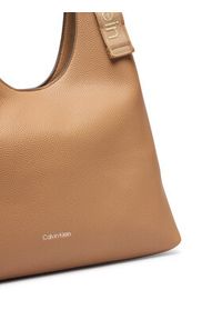 Calvin Klein Torebka Webbing Adj Strap Large Shoulder LV04F3643G Beżowy. Kolor: beżowy. Materiał: skórzane #4