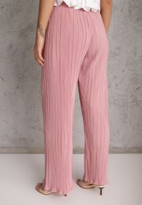 Renee - Różowe Plisowane Spodnie High Waist z Szerokimi Nogawkami Sedalia. Stan: podwyższony. Kolor: różowy. Materiał: satyna #6