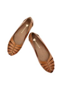 Brązowe Półbuty Armodo Wygodne Obuwie Damskie. Okazja: do pracy, na co dzień, na spotkanie biznesowe. Kolor: brązowy. Materiał: skóra. Wzór: gładki. Obcas: na obcasie. Styl: casual, klasyczny, biznesowy. Wysokość obcasa: niski #4