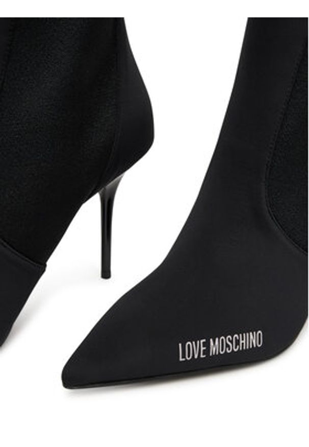 Love Moschino - LOVE MOSCHINO Botki JA21059G0NIM0000 Czarny. Kolor: czarny. Materiał: materiał
