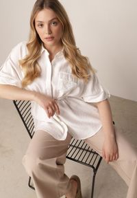 Born2be - Biała Nietoperzowa Koszula Safari z Bawełną z Wiązaniem w Talii Tierona. Okazja: do pracy, na co dzień, na spotkanie biznesowe. Kolor: biały. Materiał: bawełna. Długość: długie. Styl: biznesowy, casual #1