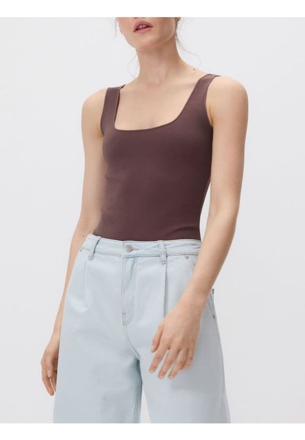 Reserved - Body na ramiączkach - ciemnobrązowy. Kolor: brązowy. Materiał: dzianina. Długość rękawa: na ramiączkach