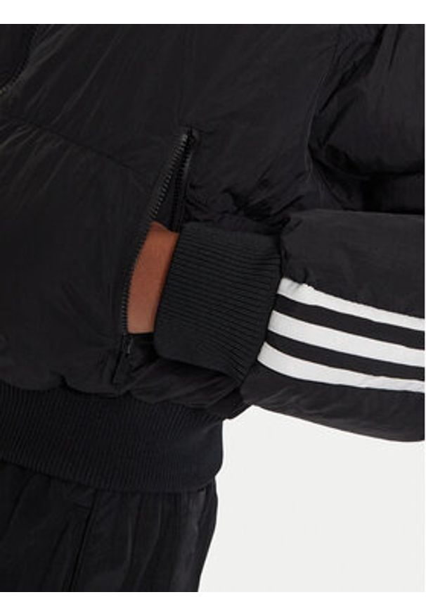 Adidas - adidas Kurtka zimowa adicolor JX2970 Czarny Loose Fit. Kolor: czarny. Materiał: syntetyk. Sezon: zima