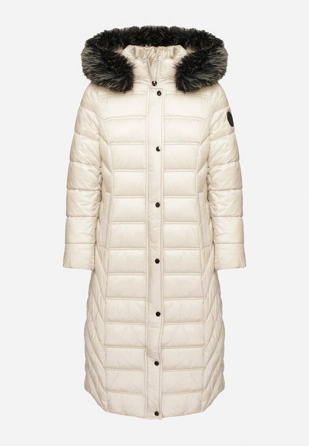 Born2be - Beżowa Pikowana Kurtka Zimowa o Długim Kroju z Odpinanym Kapturem z Futrem Mintoria. Okazja: na co dzień. Kolor: beżowy. Materiał: futro. Długość: długie. Sezon: zima. Styl: elegancki, casual