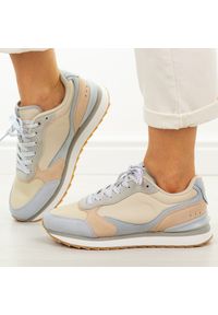 Niebieskie sneakersy damskie McArthur Ma2512w. Okazja: na co dzień. Nosek buta: okrągły. Zapięcie: sznurówki. Kolor: niebieski. Materiał: skóra, zamsz, tkanina. Sezon: wiosna, lato, jesień #1