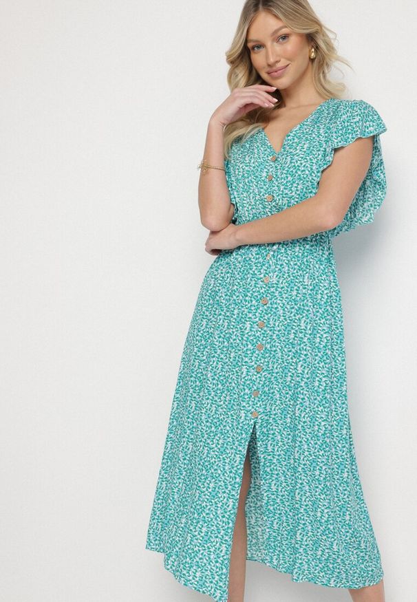 Born2be - Zielona Bawełniana Sukienka Rozkloszowana w Cętki z Ozdobnymi Guzikami Alulune. Okazja: na co dzień. Typ kołnierza: dekolt w kształcie V. Kolor: zielony. Materiał: bawełna. Długość rękawa: krótki rękaw. Styl: elegancki, casual