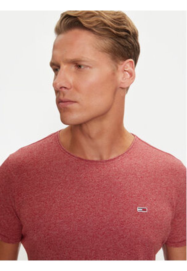 Tommy Jeans T-Shirt Jaspe DM0DM09586 Czerwony Slim Fit. Kolor: czerwony. Materiał: bawełna, syntetyk