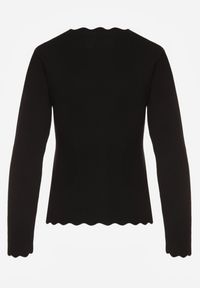 Renee - Czarny Sweter z Wiskozą i Ozdobną Falbanką Mevidella. Okazja: na co dzień. Kolor: czarny. Materiał: wiskoza. Styl: casual, klasyczny #2