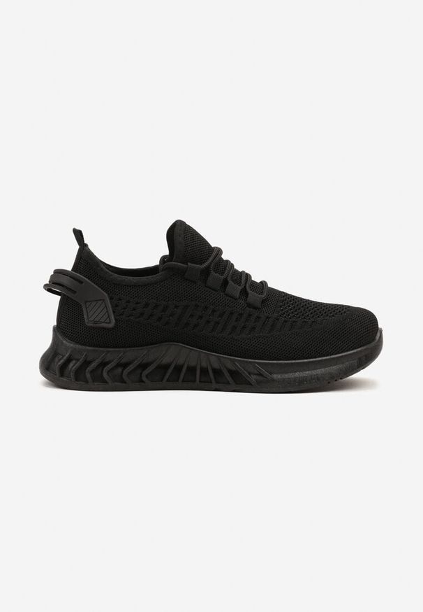 Born2be - Czarne Buty Sportowe Sneakersy z Siateczkowego Materiału na Tłoczonej Podeszwie Ralloti. Okazja: na co dzień, na spacer. Nosek buta: okrągły. Zapięcie: sznurówki. Kolor: czarny. Materiał: materiał. Sport: turystyka piesza