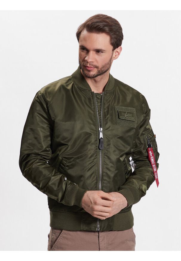 Alpha Industries Kurtka bomber MA-1 196107 Zielony Regular Fit. Kolor: zielony. Materiał: syntetyk