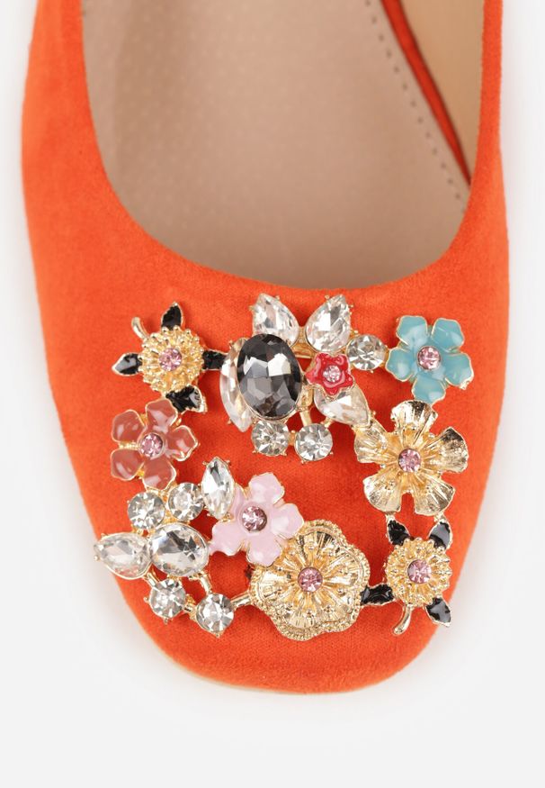 Born2be - Pomarańczowe Czółenka Vices na Obcasie ze Skórzaną Wkładką z Cyrkoniami Fonarieth. Okazja: na co dzień, do pracy. Zapięcie: bez zapięcia. Kolor: pomarańczowy. Wzór: aplikacja. Materiał: skóra. Sezon: wiosna, lato. Obcas: na obcasie. Styl: casual, klasyczny, elegancki. Wysokość obcasa: średni