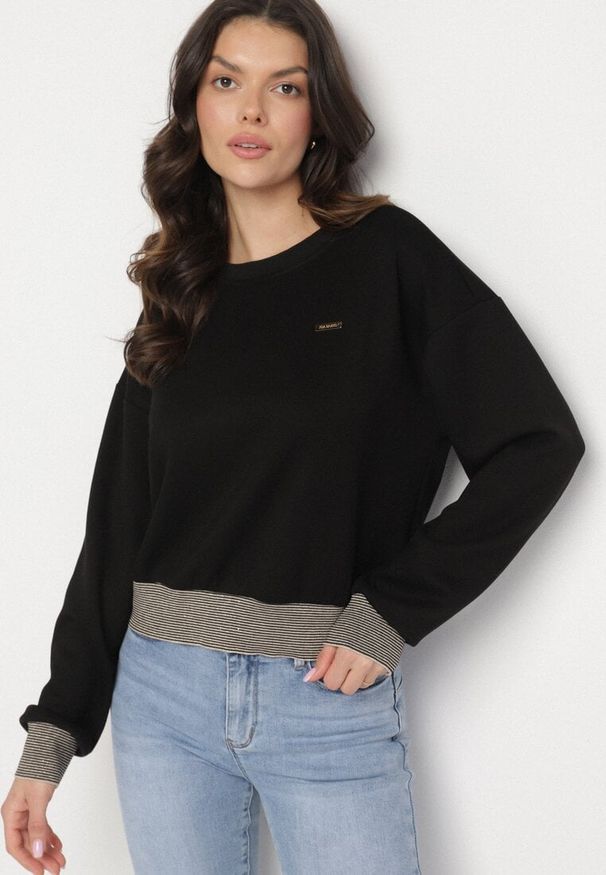 Born2be - Czarna Bluza z Metaliczną Nicią Ilasila. Okazja: na co dzień. Kolor: czarny. Materiał: jeans. Wzór: aplikacja. Styl: casual