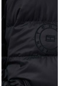 TOMMY HILFIGER - Tommy Hilfiger kurtka puchowa damska kolor czarny przejściowa. Kolor: czarny. Materiał: puch #4