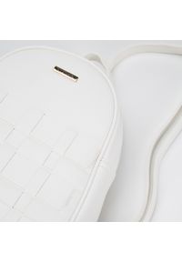 Wittchen - Damski plecak z ekoskóry z plecionką. Kolor: biały. Materiał: skóra ekologiczna. Wzór: paski. Styl: casual, sportowy #3