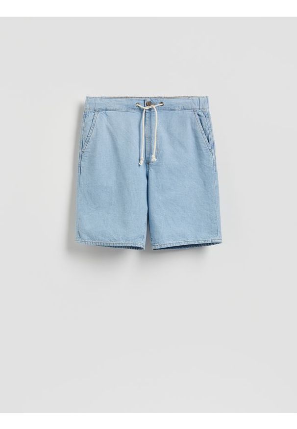 Reserved - Jeansowe szorty straight - niebieski. Kolor: niebieski. Materiał: jeans