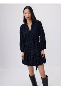 Reserved - Sukienka mini z wiązaniem - czarny. Kolor: czarny. Materiał: wiskoza. Długość: mini #1