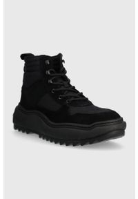 Tommy Jeans sneakersy TJM MIX MATERIAL BOOT kolor czarny EM0EM01245. Nosek buta: okrągły. Zapięcie: sznurówki. Kolor: czarny. Materiał: guma #2