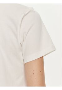 Guess T-Shirt V4YI09 J1314 Biały Regular Fit. Kolor: biały. Materiał: bawełna #4