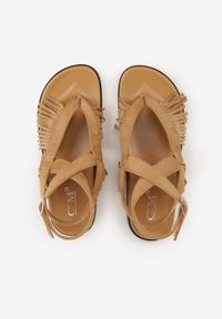 Born2be - Ciemnobeżowe Sandały w Stylu Rzymianek z Frędzlami Lysoph. Okazja: na co dzień. Zapięcie: sprzączka. Kolor: beżowy. Materiał: jeans. Styl: casual, elegancki, boho #9