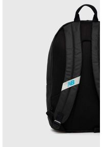 New Balance plecak kolor czarny duży z aplikacją. Kolor: czarny. Wzór: aplikacja #4