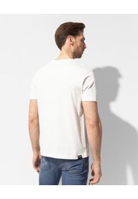 INVICTA ITALY - Biały t-shirt z logo. Kolor: biały. Materiał: bawełna. Wzór: nadruk. Styl: klasyczny #4