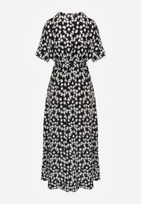 Renee - Czarna Sukienka Euphice. Okazja: na co dzień. Kolor: czarny. Materiał: materiał, wiskoza. Długość rękawa: krótki rękaw. Wzór: nadruk, aplikacja. Typ sukienki: kopertowe, proste. Styl: casual. Długość: maxi #5