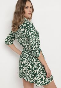 Born2be - Beżowo-Zielona Koszulowa Sukienka Mini z Wiskozy w Ornamentalny Wzór Virilassa. Kolor: zielony. Materiał: wiskoza. Typ sukienki: koszulowe. Długość: mini #5
