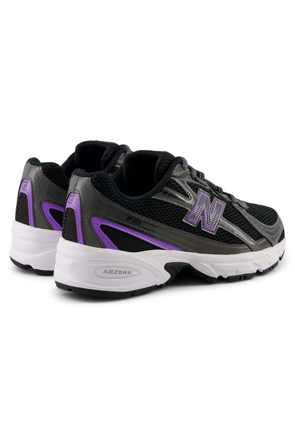 Buty dziecięce New Balance G74058I – czarne. Kolor: czarny. Materiał: syntetyk, materiał. Szerokość cholewki: normalna. Sezon: lato. Sport: turystyka piesza