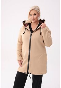 Moda Size Plus Iwanek - Beżowa bluza z kapturem Flora PLUS SIZE XXL OVERSIZE JESIEŃ. Okazja: na co dzień, na spacer. Typ kołnierza: kaptur. Kolekcja: plus size. Kolor: beżowy. Długość: krótkie. Wzór: kwiaty. Materiał: dresówka, dzianina, materiał, elastan, tkanina, bawełna. Sezon: wiosna, lato, jesień, zima. Styl: casual, klasyczny #1