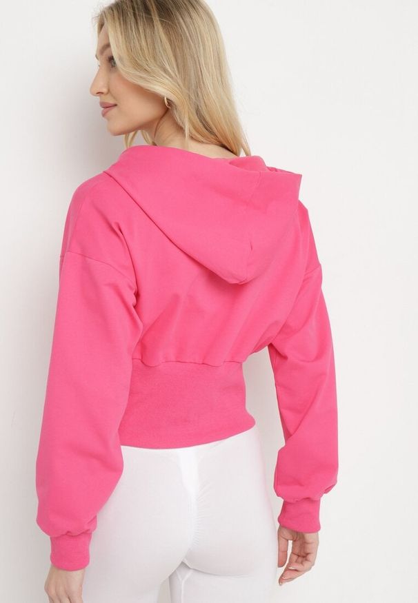 Born2be - Fuksjowa Bluza z Szerokim Ściągaczem w Talii i Kapturem Zapinana na Suwak Itravea. Kolor: różowy. Sezon: wiosna