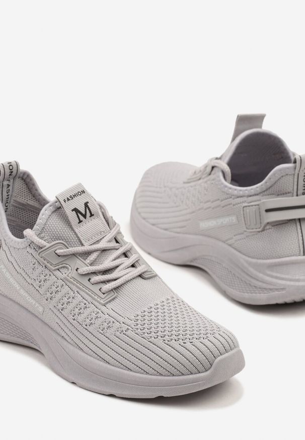 Born2be - Szare Buty Sportowe Sneakersy z Napisami i Tłoczeniem Odalira. Okazja: na co dzień, na spacer. Kolor: szary. Materiał: jeans. Wzór: napisy. Sport: turystyka piesza