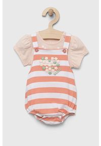Guess komplet niemowlęcy kolor pomarańczowy. Kolor: pomarańczowy. Materiał: bawełna, dzianina. Wzór: nadruk #1