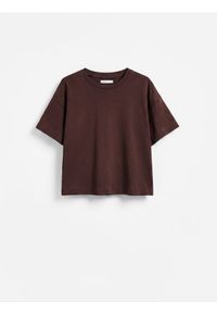 Reserved - Dzianinowy t-shirt z bawełną - ciemnobrązowy. Kolor: brązowy. Materiał: bawełna, dzianina #1