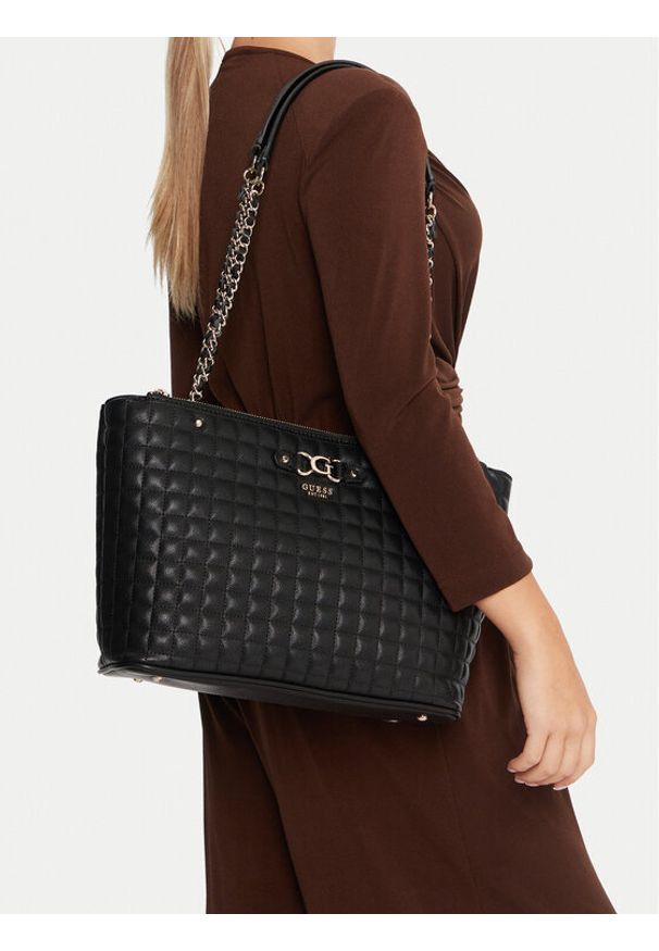 Guess Torebka Nadira HWQG84 24220 Czarny. Kolor: czarny. Materiał: skórzane