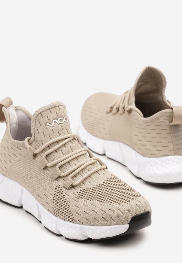 Born2be - Beżowe Wsuwane Buty Sportowe Sneakersy z Siateczki na Tłoczonej Podeszwie Salafina. Okazja: na co dzień. Zapięcie: bez zapięcia. Kolor: beżowy