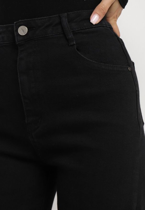 Born2be - Czarne Szerokie Jeansy z Bawełną i Wysokim Stanem Azivra. Okazja: na co dzień. Stan: podwyższony. Kolor: czarny. Styl: casual, elegancki