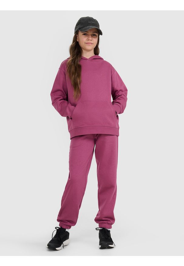 4f - 4F Bluza dresowa nierozpinana z kapturem dziewczęca - fioletowa 146 (10-11 lat). Okazja: na co dzień. Typ kołnierza: kaptur. Kolor: fioletowy. Materiał: dresówka. Wzór: ze splotem, gładki. Sezon: lato. Styl: sportowy, casual