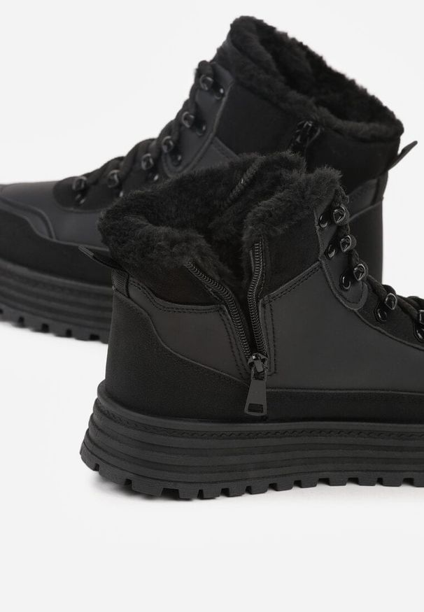 Born2be - Czarne Sneakersy na Grubej Podeszwie z Futerkiem Alweda. Okazja: na co dzień. Kolor: czarny. Materiał: futro