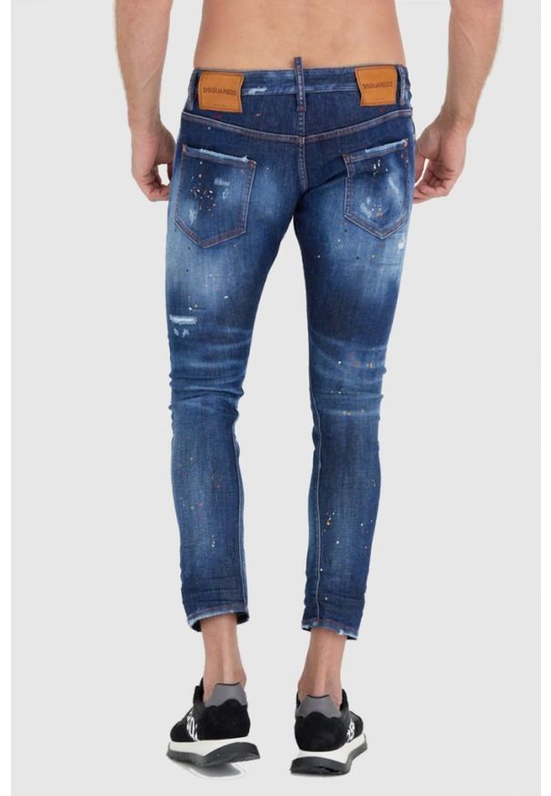 DSQUARED2 Granatowe męskie jeansy sexy twist jean, Rozmiar 46. Kolor: niebieski