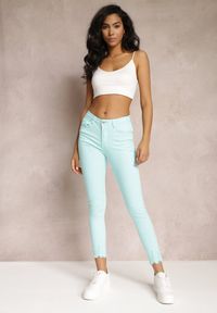 Renee - Jasnoniebieskie Spodnie Skinny Tenyrea. Kolor: niebieski. Materiał: jeans. Długość: długie. Wzór: aplikacja. Styl: klasyczny #5