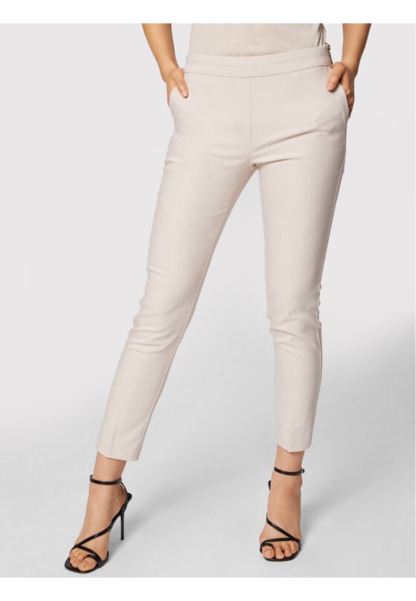 Morgan Spodnie materiałowe 211-PROSY.F Beżowy Slim Fit. Kolor: beżowy. Materiał: syntetyk, bawełna